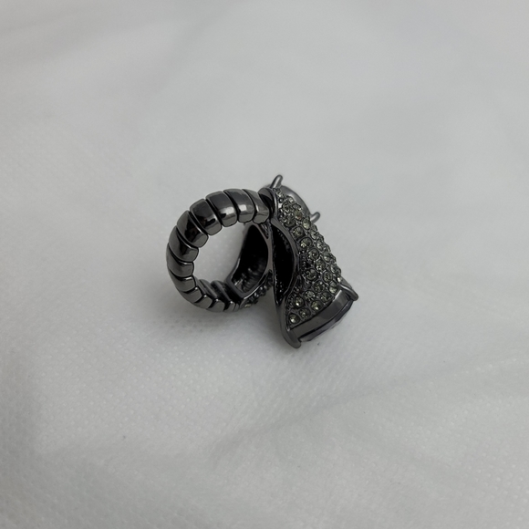 Fashion Rings - Picture 4 of 10